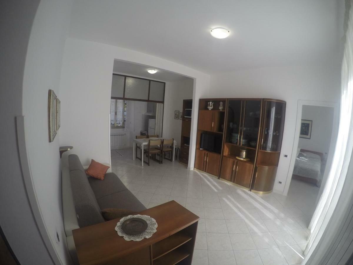 Casa Mire Apartment San Terenzo Bagian luar foto